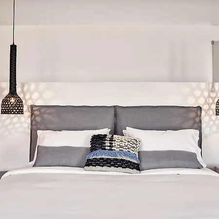 Periscope Private Jacuzzi By Monocle Apartment Drafaki